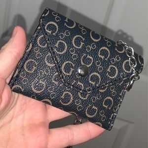 Coin purse with chain
